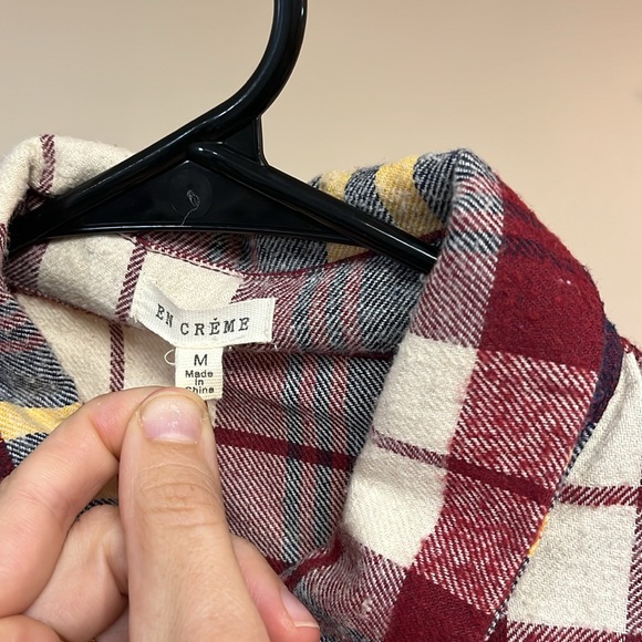 Vintage-y plaid flannel - Picture 4 of 12